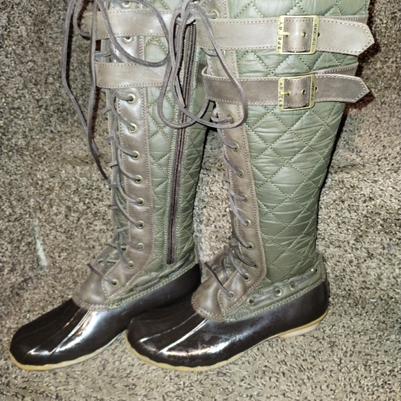 Sperry - Picture 5 of 5